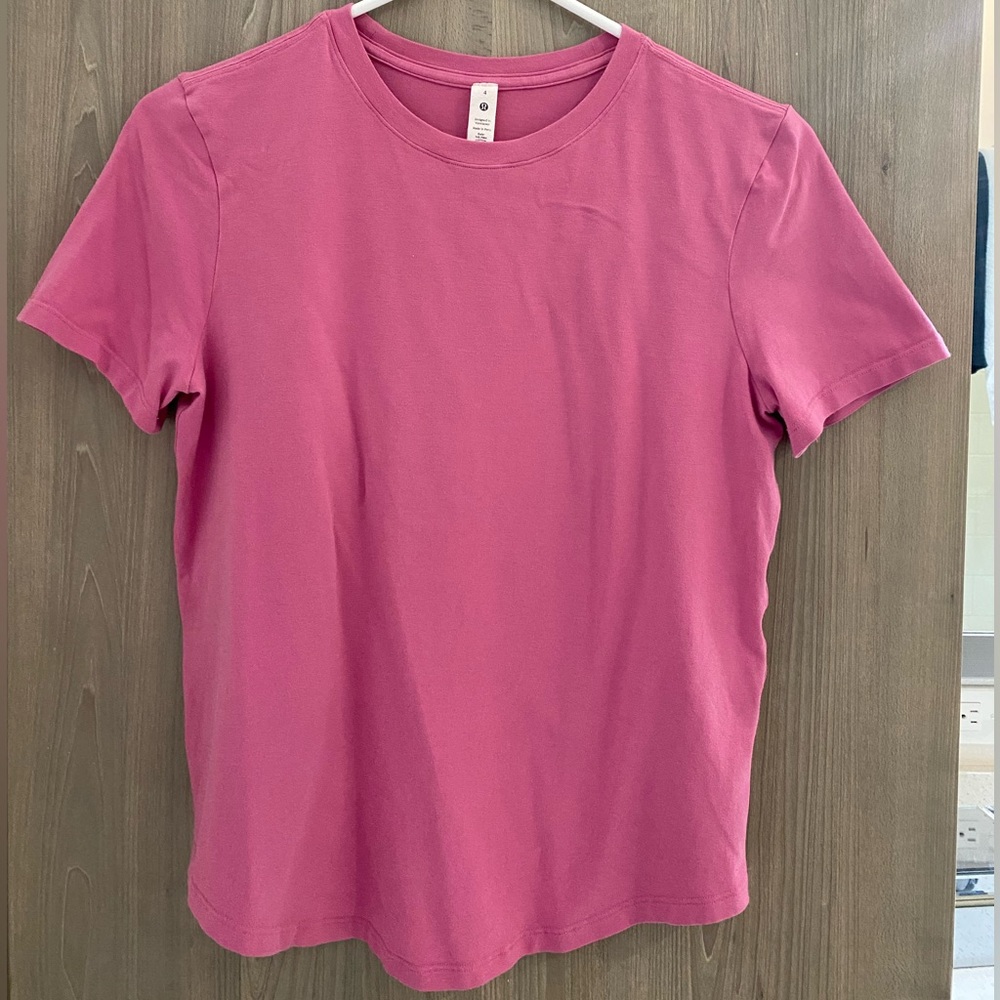 Lululemon Pink Love Crew T-Shirt Size 4